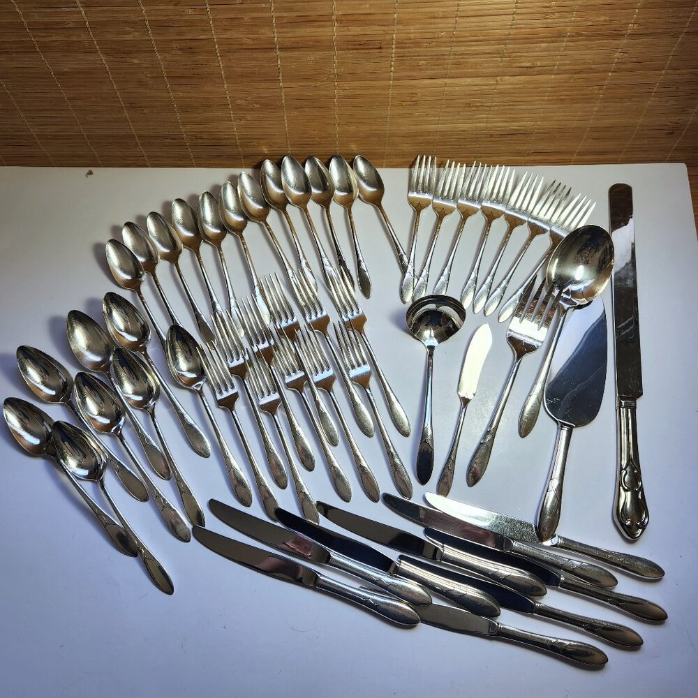 1932 Oneida Lady Hamilton Silverware 53 Pc Art Deco Large Hostess Assortment